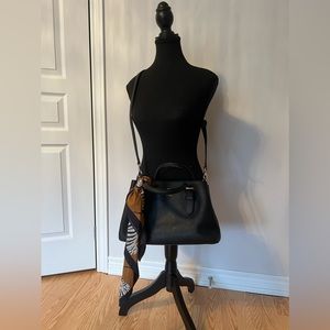 Kate Spade bag handbag— handles need glue but have been lightly glued